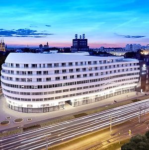 Doubletree By Hilton Wroclaw Hotell Exterior photo