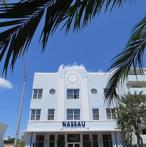 Nassau Suite Hotel Miami Beach Exterior photo