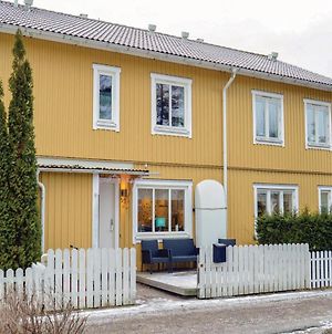 Amazing Home In Gustavsberg With 3 Bedrooms, Sauna And Wifi Exterior photo