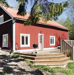 Awesome Home In Strngns With 2 Bedrooms And Wifi Sundby Exterior photo