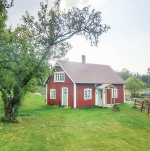Nice Home In Deshg With 2 Bedrooms And Wifi Ödeshög Exterior photo