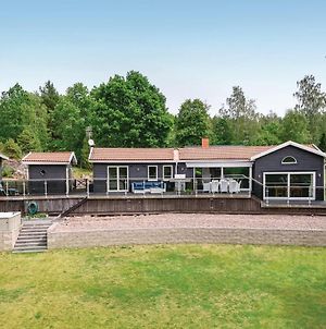 Stunning Home In Boxholm With 4 Bedrooms, Sauna And Wifi Blåvik Exterior photo