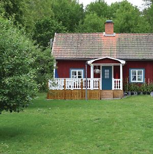 Awesome Home In Tjllmo With 2 Bedrooms And Wifi Tjällmo Exterior photo