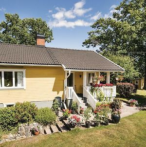 Two-Bedroom Holiday Home In Strangnas Aspö Exterior photo