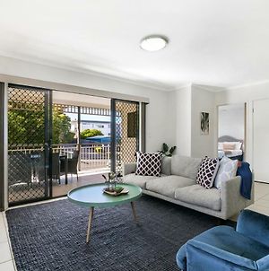 Family-Size Duplex In Quiet Neighbourhood Lägenhet Brisbane Exterior photo