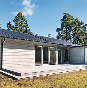 Four-Bedroom Holiday Home In Slite Åminne Exterior photo
