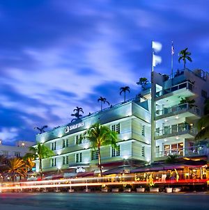 Bentley Hotell Miami Beach Exterior photo