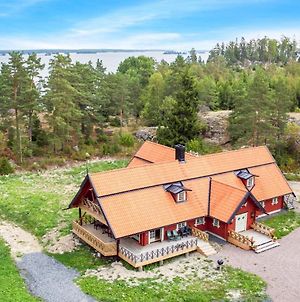 Amazing Home In Vstra Nshulta With 5 Bedrooms, Sauna And Wifi Knoppäng Exterior photo