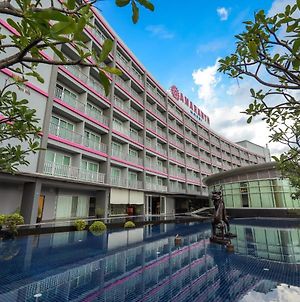 Amaranth Suvarnabhumi Hotel - SHA Extra Plus Certified Bangkok Exterior photo